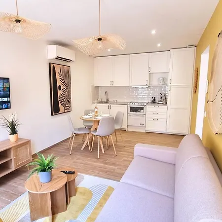 Sunny Neuf - Climatise - Centre Apartment *